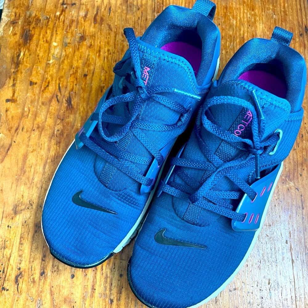 Nike Free Metcon shoes